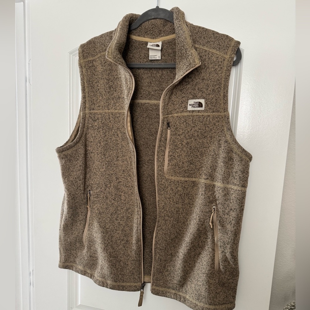 Men’s North Face Vest XL